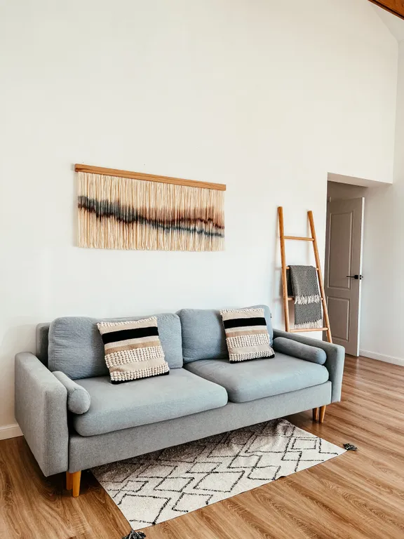 Уютный дом в лесу