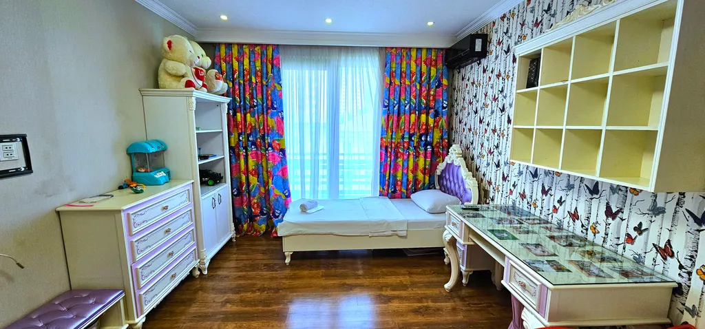 Квартира рядом метро 28 май