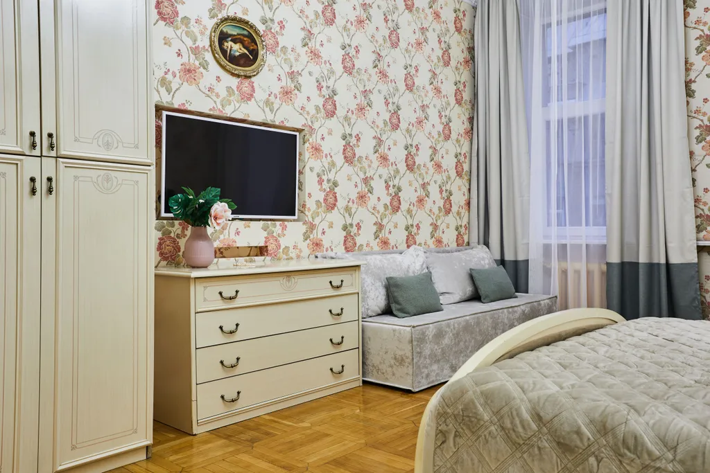 3 спальни, балкон, красивый дом