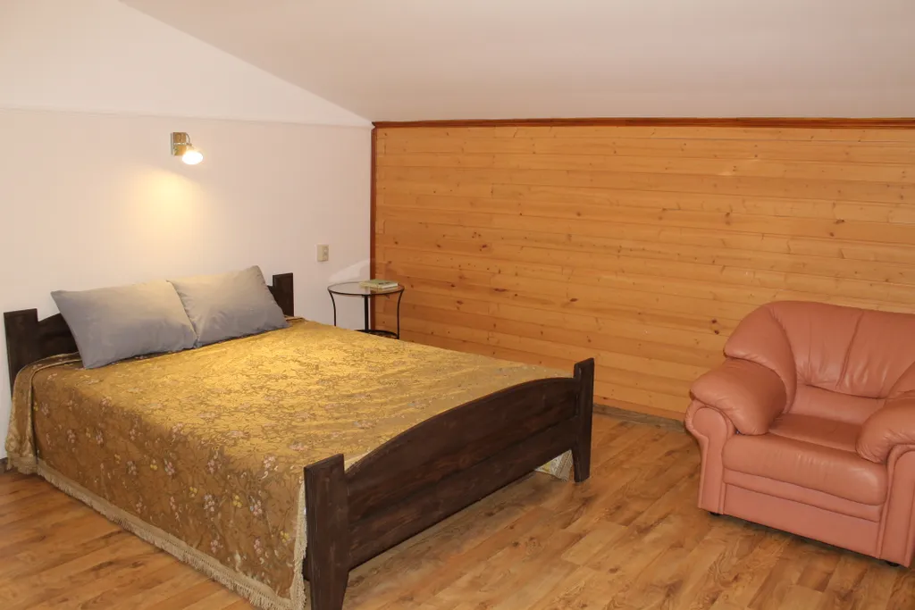 Коттедж Загородный уютный дом с баней и калиткой в лес — Большие Семенычи