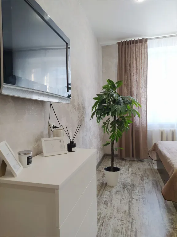 Квартира Просторная однокомнатная квартира с лоджией — Ярославль