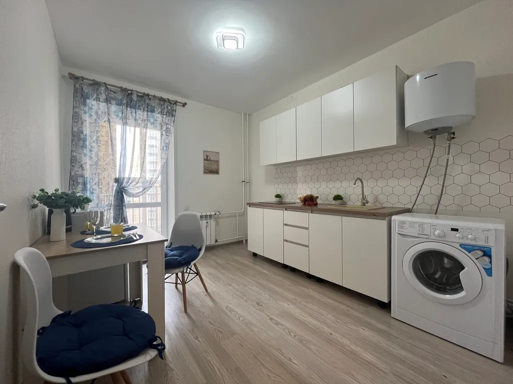 Светлая квартира с видом на закат в современном ЖК Геометрия