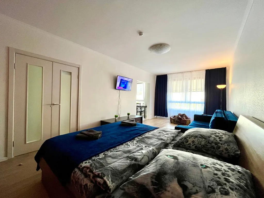 Просторная 1-комнатная квартира для 1-4 гостей в Химках