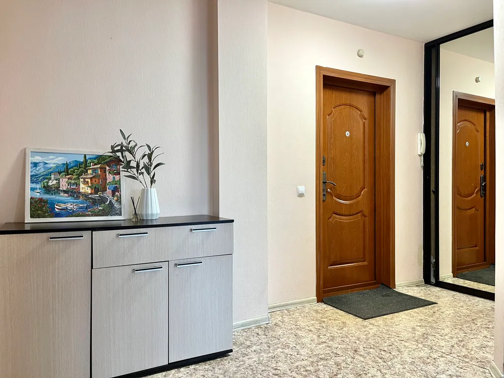 Квартира Уютная, просторная, светлая однокомнатная квартира — Красноярск