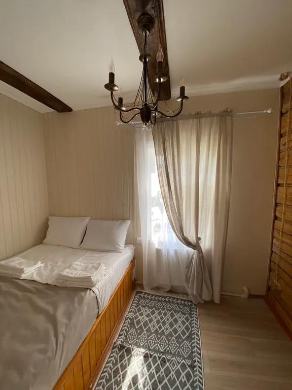 Уютный дом у реки в стиле прованс