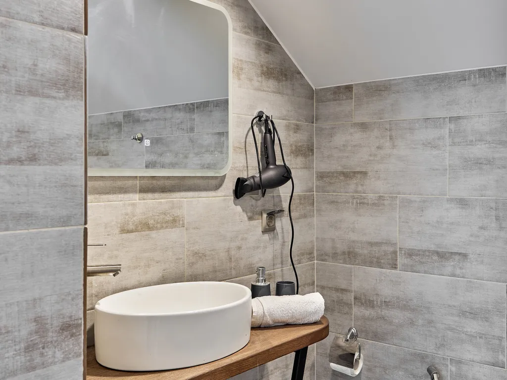 4-комнатный Дом