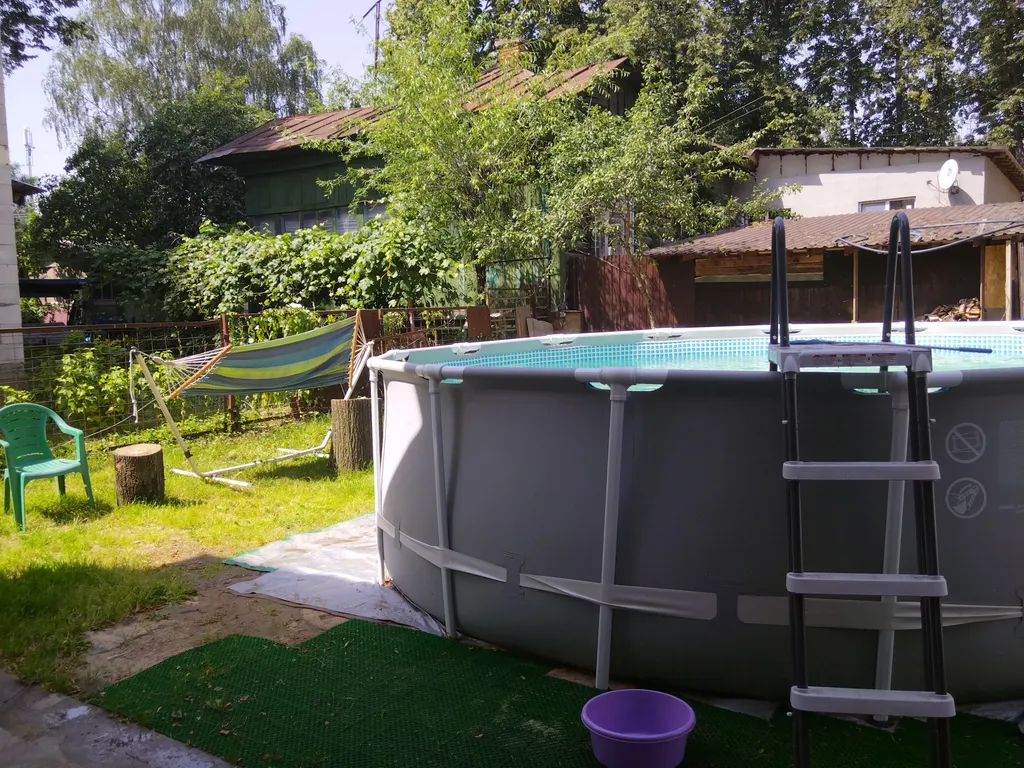 Уютная комната-студия в частном доме