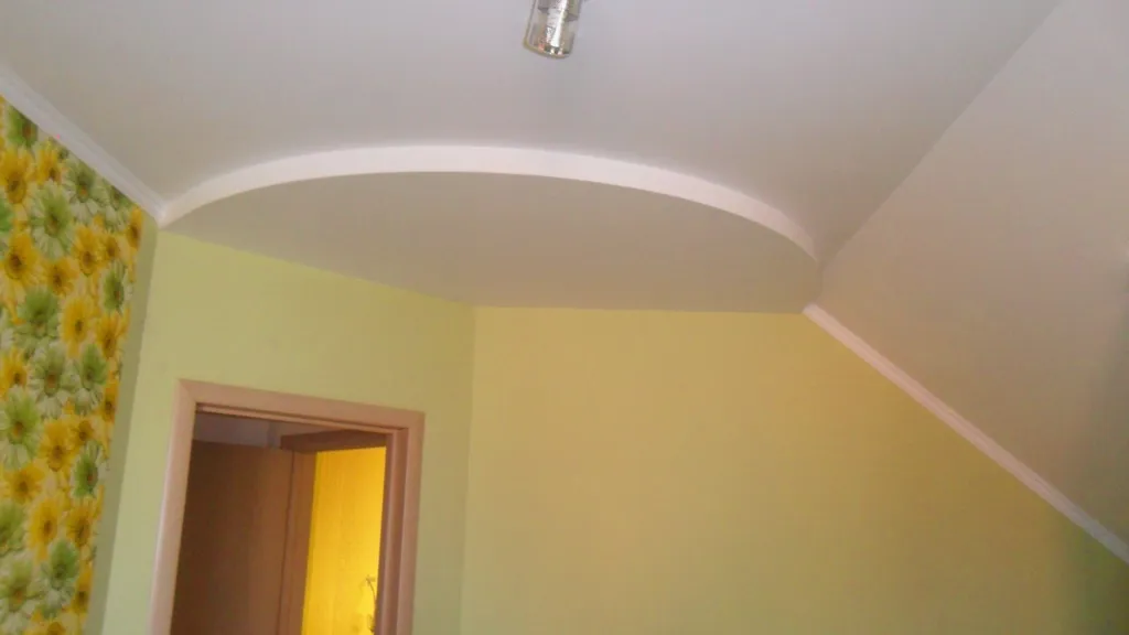 Коттедж 2 этажа в уединенном месте Бреста с парковкой во дворе