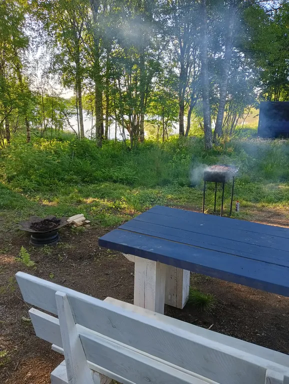 Дом на берегу озера