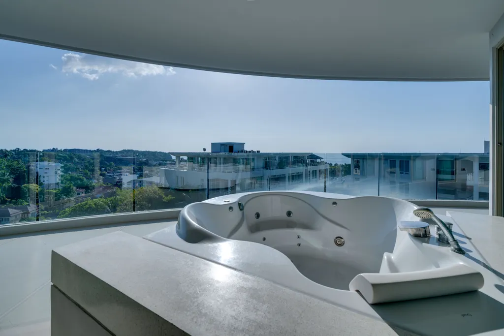 Просторный апартамент с двумя спальнями от Continent