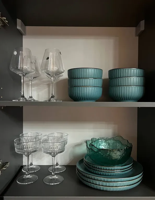 Уютный домик Karhumökki в окружении соснового леса и озер, у Игоры