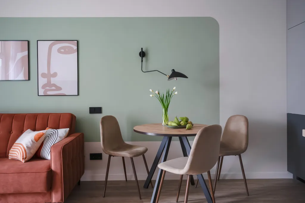 Комфортабельная евродвушка Меркурий с балконом у озера