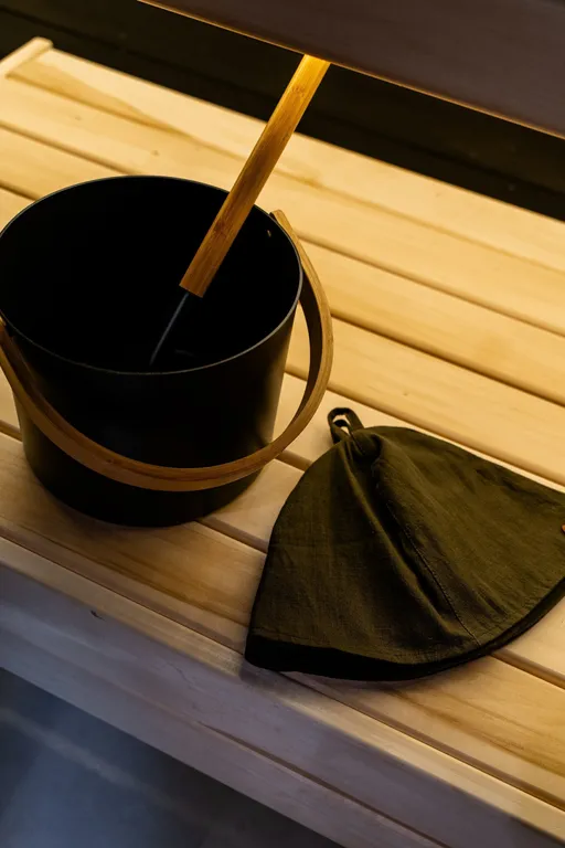 Уютный дом с сауной в лесу