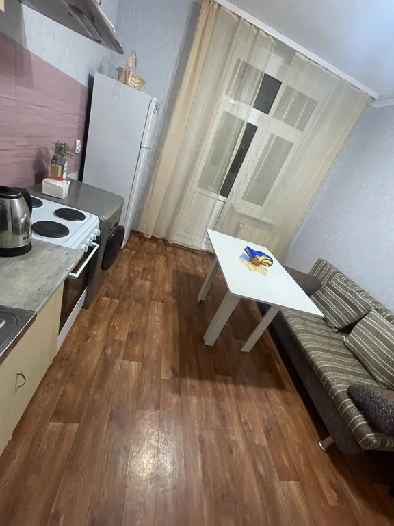 Однокомнатная квартира рядом с парком и стадионом Галицкого