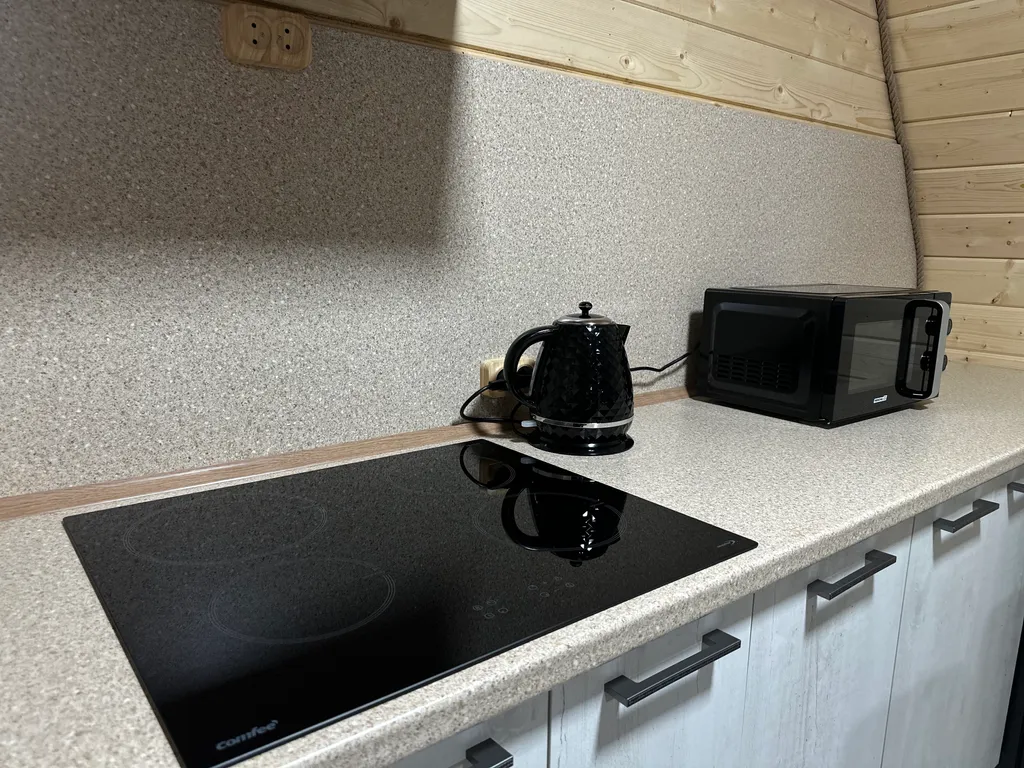 А-фрейм с видом на горы и лес