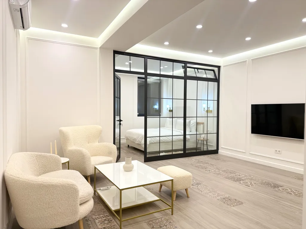 Дизайнерские апартаменты в центре города с 1-ой спальней