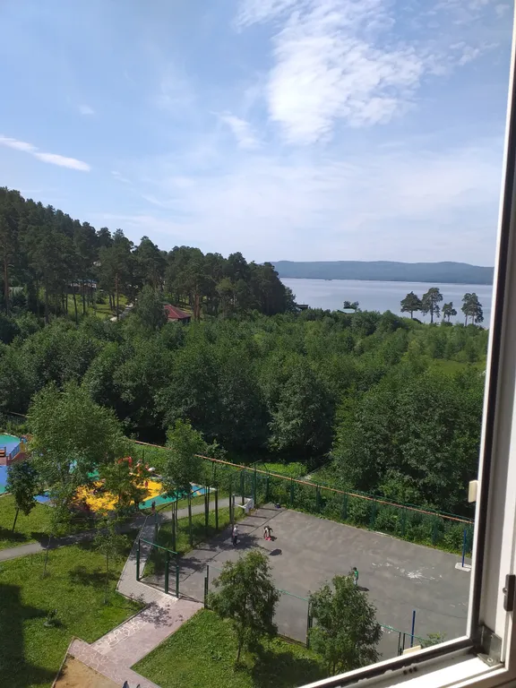 Квартира с видом на озеро Тургояк