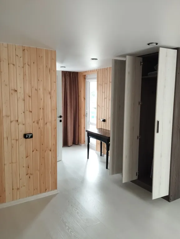 Домик с видом на гору