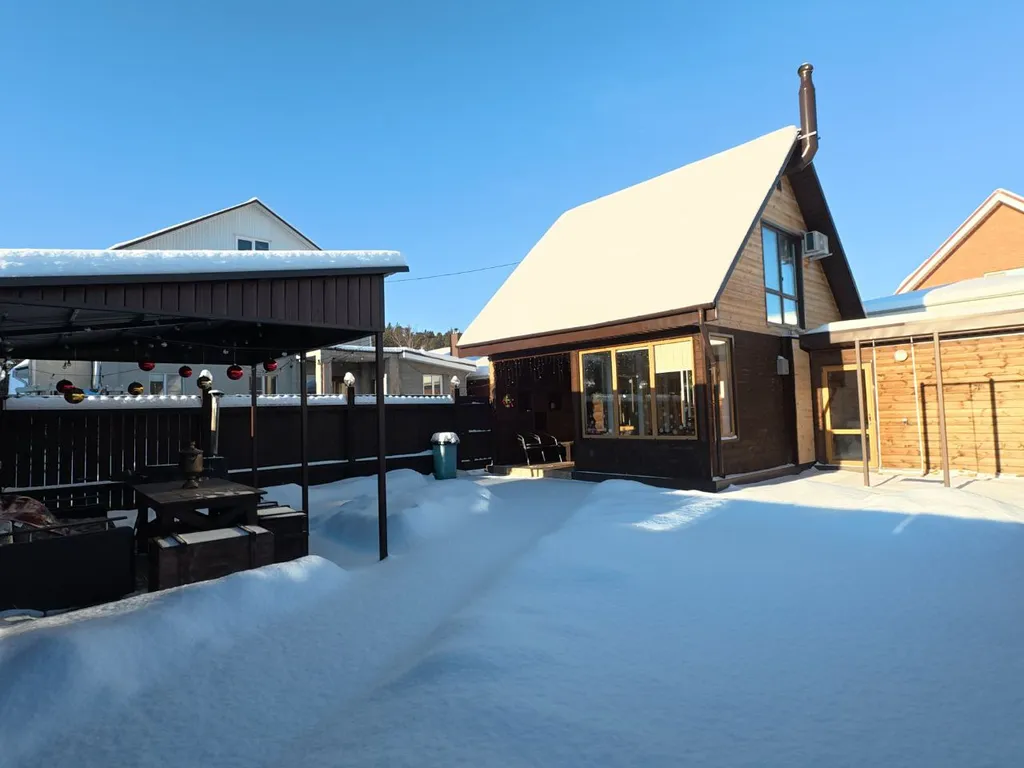 Дом для гостей в курортной зоне с мангальной зоной и парковкой