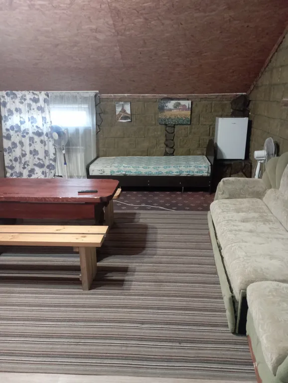 Домик у реки