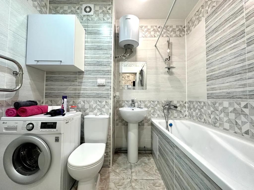 Студия в центре с видом на город, не берем оплату за финальную уборку