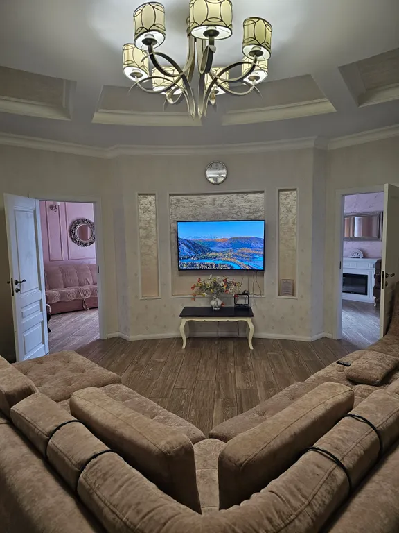 Апартамент в центре рядом с подъемником с балконом