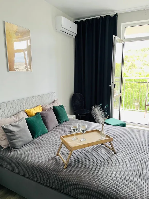 1-комнатная квартира на море с бассейном