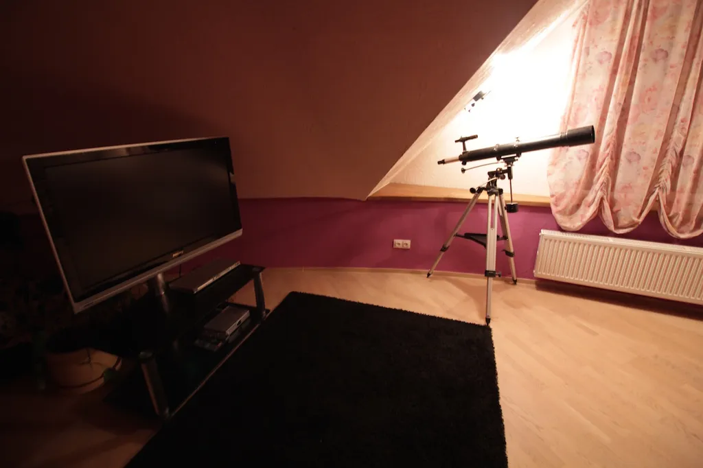 Шикарный коттедж с уютным средневековым интерьером