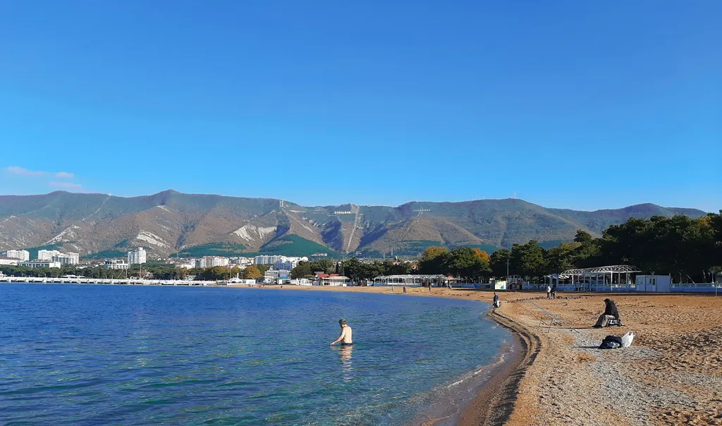 Квартира Квартира на Толстом Мысу между бухтой и открытым морем — Геленджик