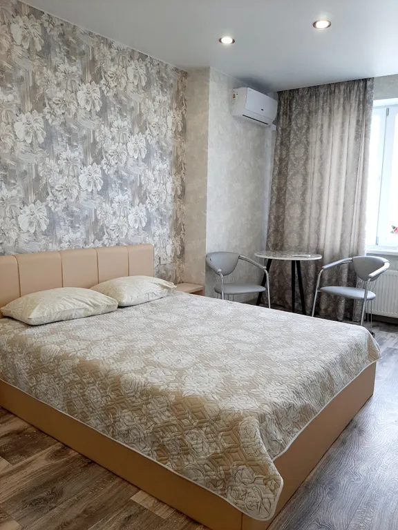 Завораживающий вид с 21го этажа в шаговой доступности от жд вокзала