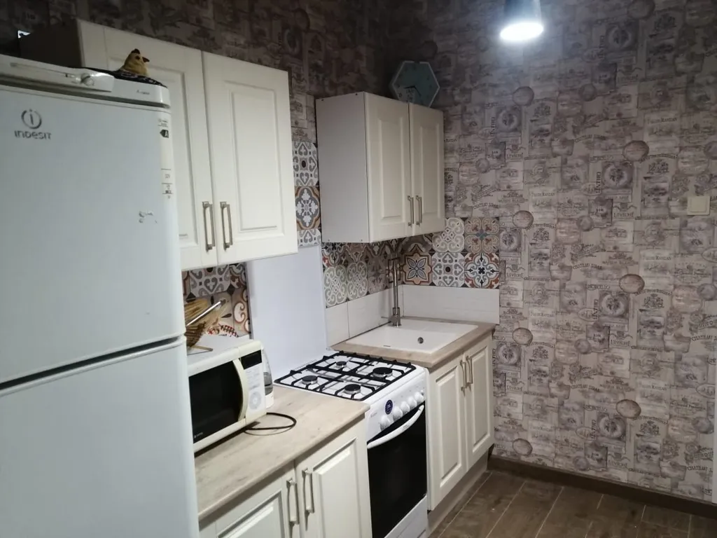 Квартира Квартира Просторная двухкомнатная сталинка в районе Волжской набережной — Ярославль