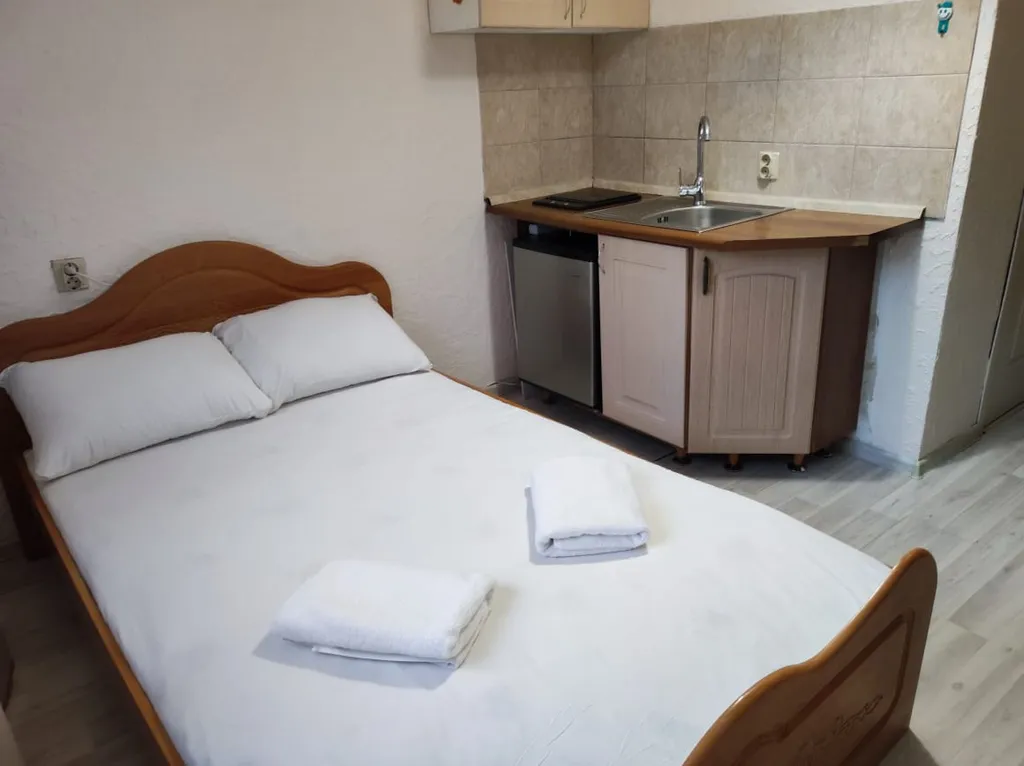 Небольшая студия на Взлетке, ТЦ Планета