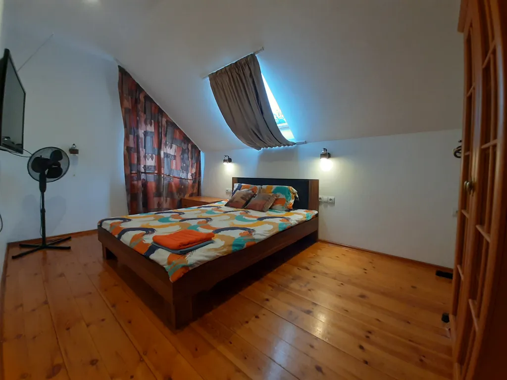 6-комнатный Дом