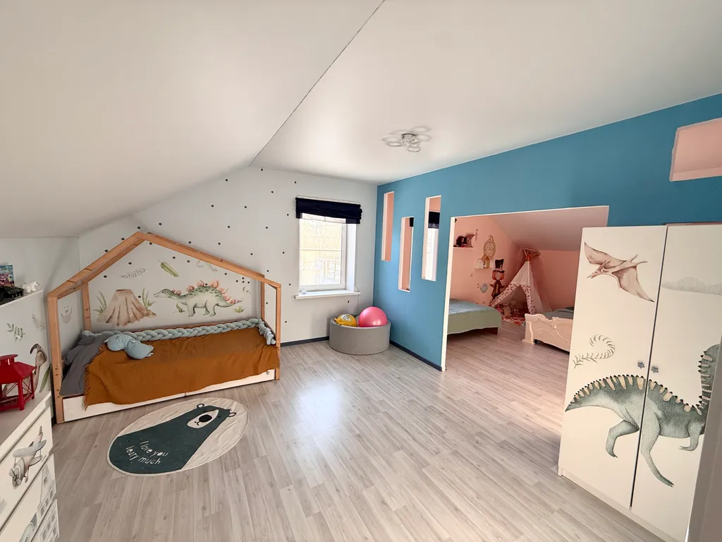 Просторный уютный коттедж