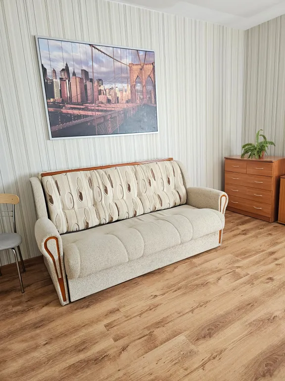 Большая просторная квартира с двумя балконами.