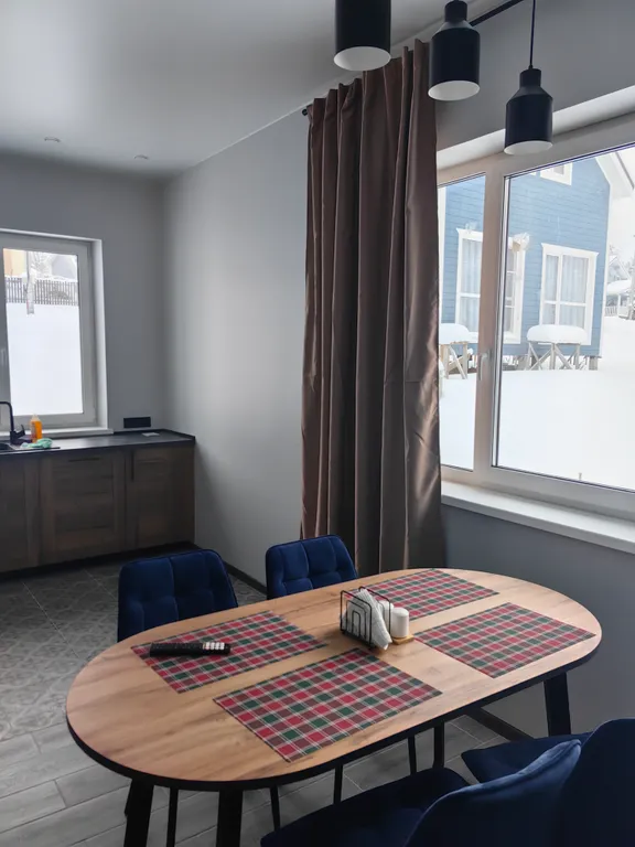 Дом у ручья