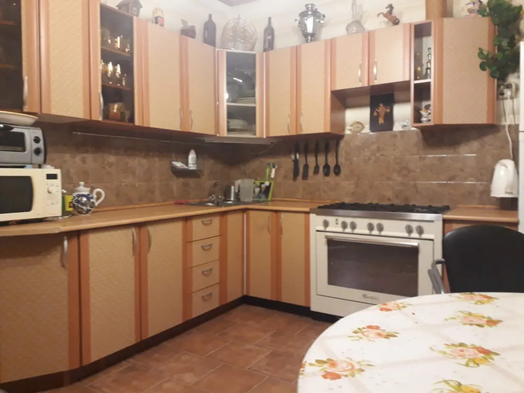 9-комнатный Дом