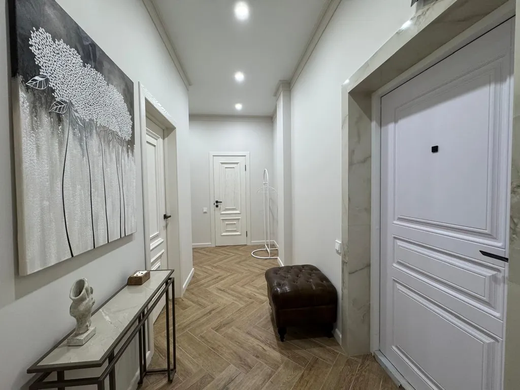 Двухкомнатный апартамент в стиле Неоклассика в центре Нальчика