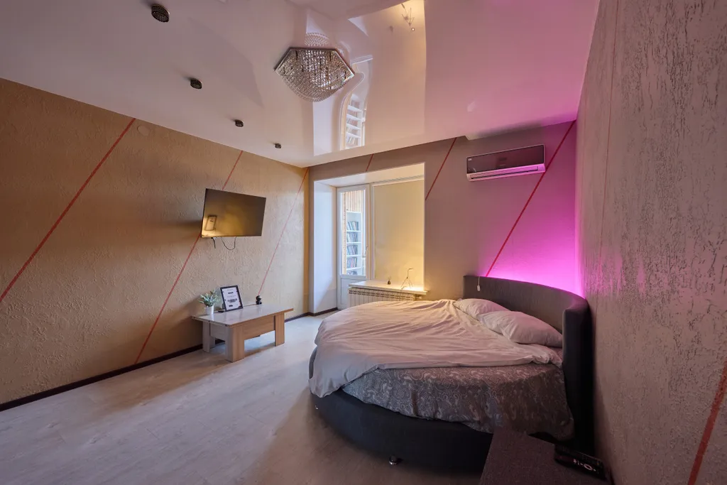 7-местные апартаменты с паркингом, напротив ТЦ