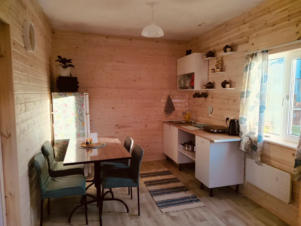 Новый дом  около леса