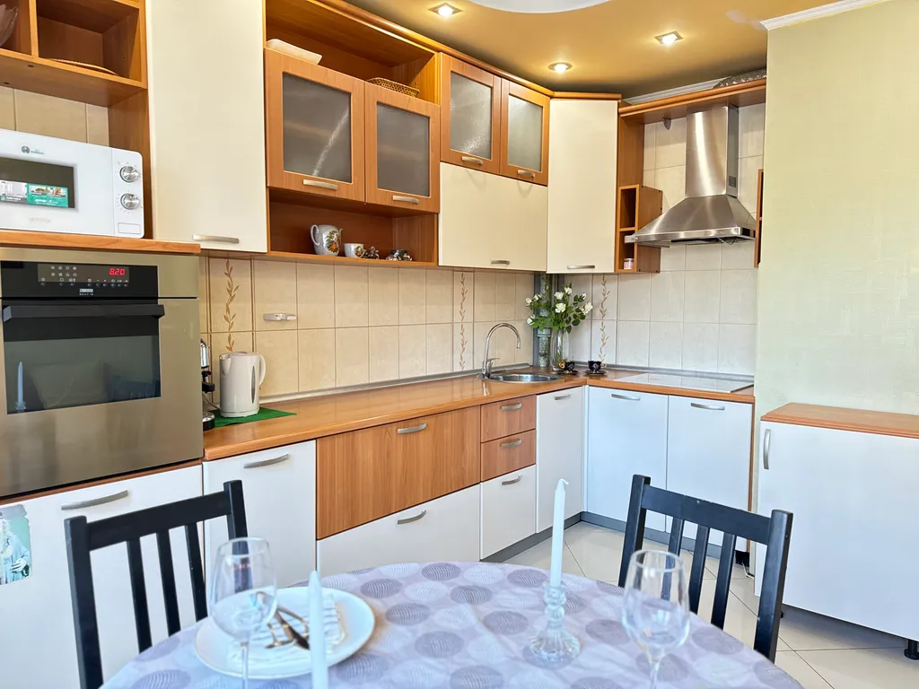 Квартира Уютная 3-комнатная квартира — Красноярск