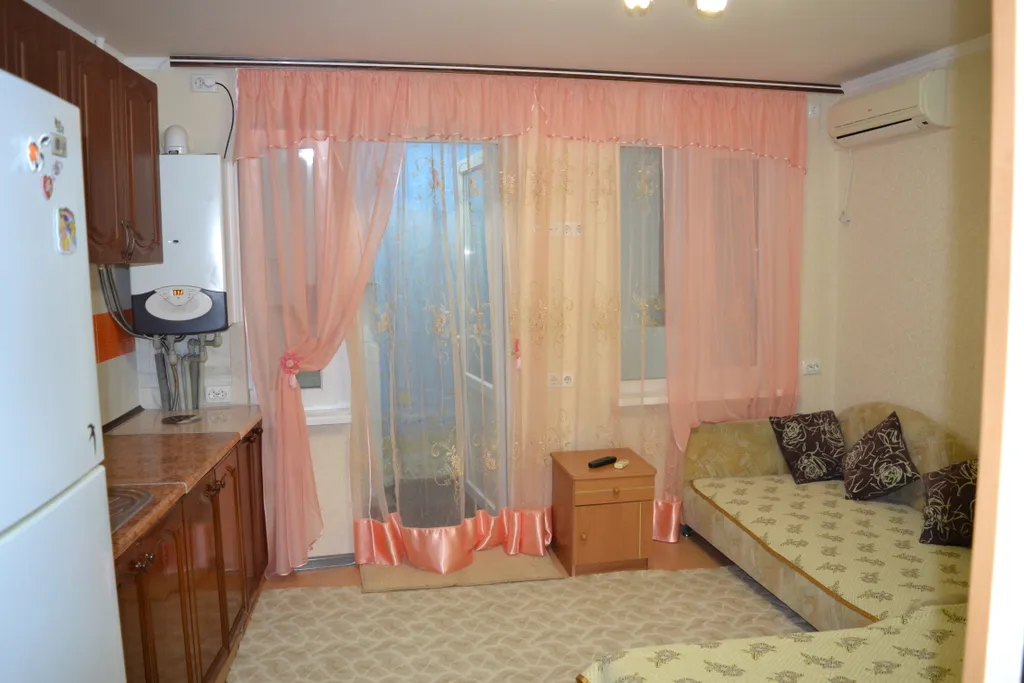 Квартира 1-комнатная Квартира — Евпатория