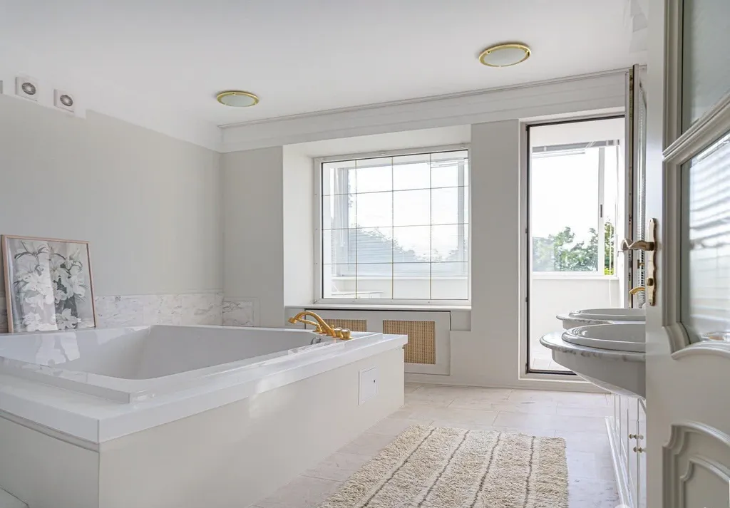 Изысканные 5-комнатные апартаменты в центре города