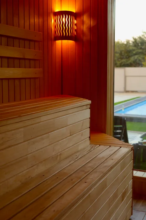 Коттедж Просторный комфортабельный коттедж — Медведовская