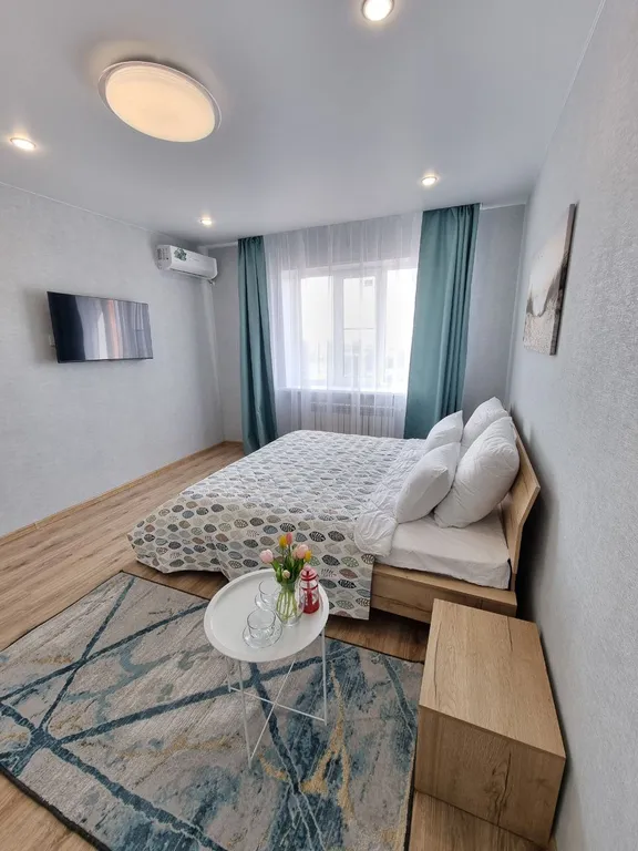 Стильная однокомнатная квартира для пары (Уютный Дом)