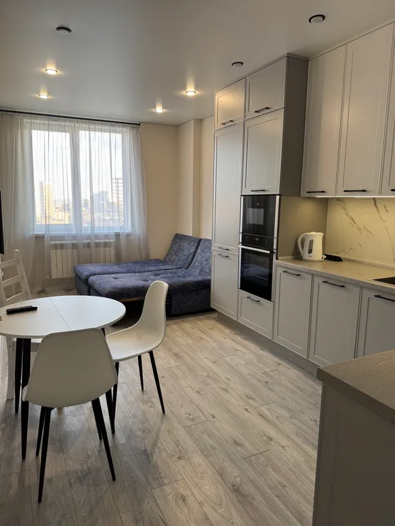 Трёшка с дизайнерским ремонтом в ЖК Гвардейский 2