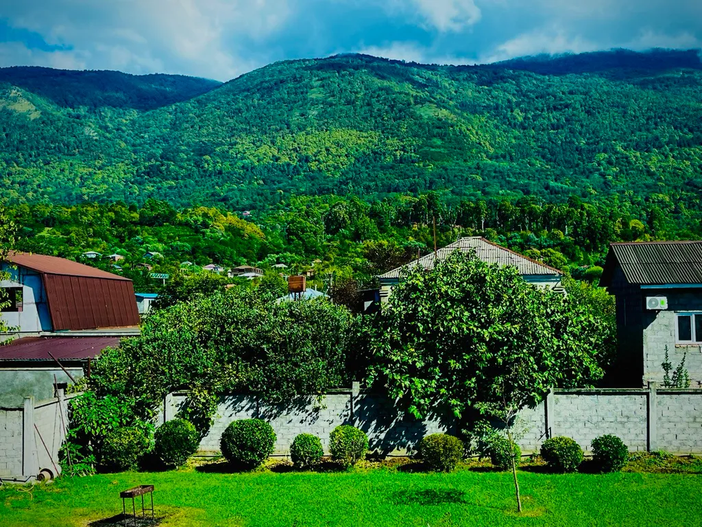 Полулюкс с балконом-террасой и панорамным видом на горы