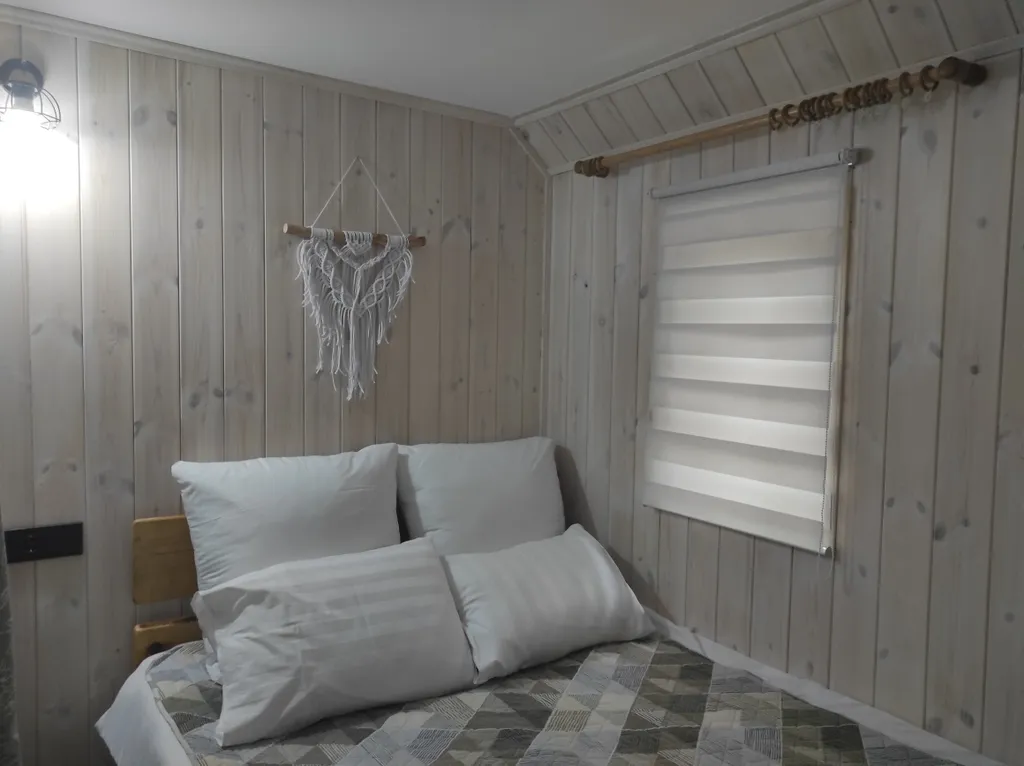 Биг-Лодж с панорамными окнами на Алтае