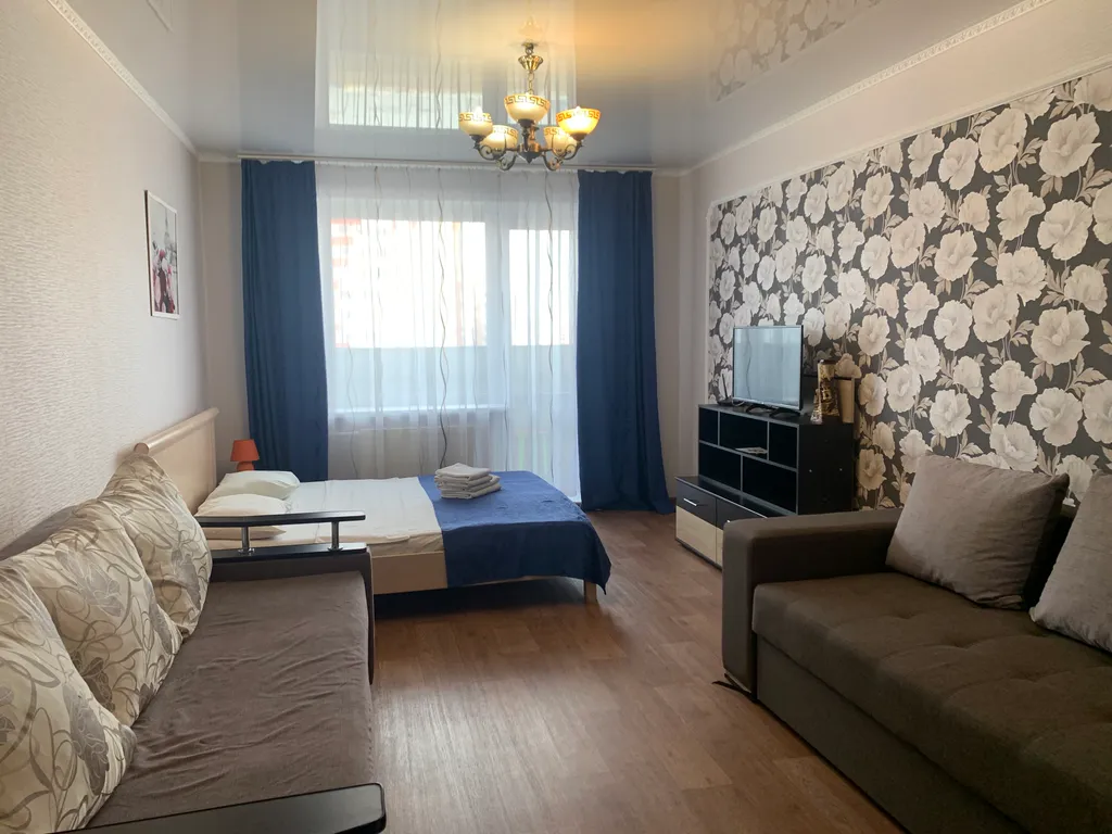 Просторная квартира в спальном районе — аренда посуточно в Магнитогорск