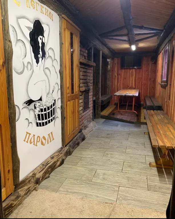 Уютный деревенский домик с русской баней возле берега озера